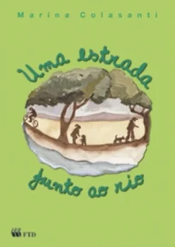 Uma Estrada Junto Ao Rio